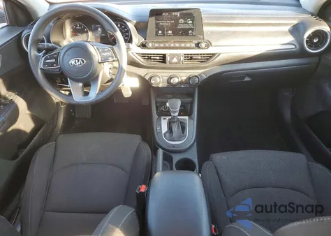 2021 Kia Forte Fe z USA, uszkodzony, nr VIN 3KPF24AD9ME287946